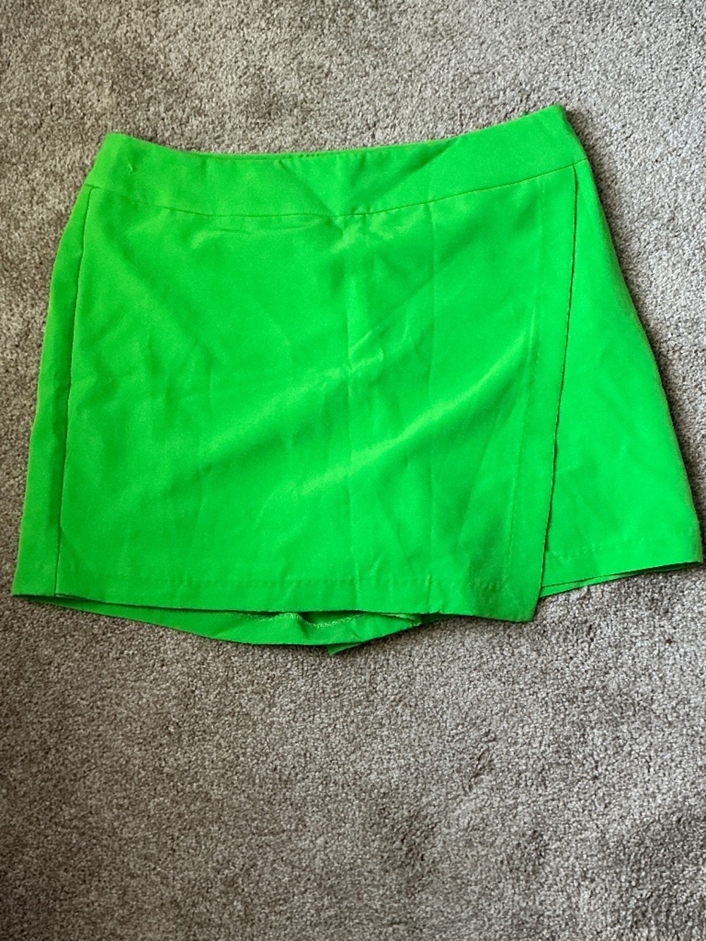 New York &Company green skort large NWT